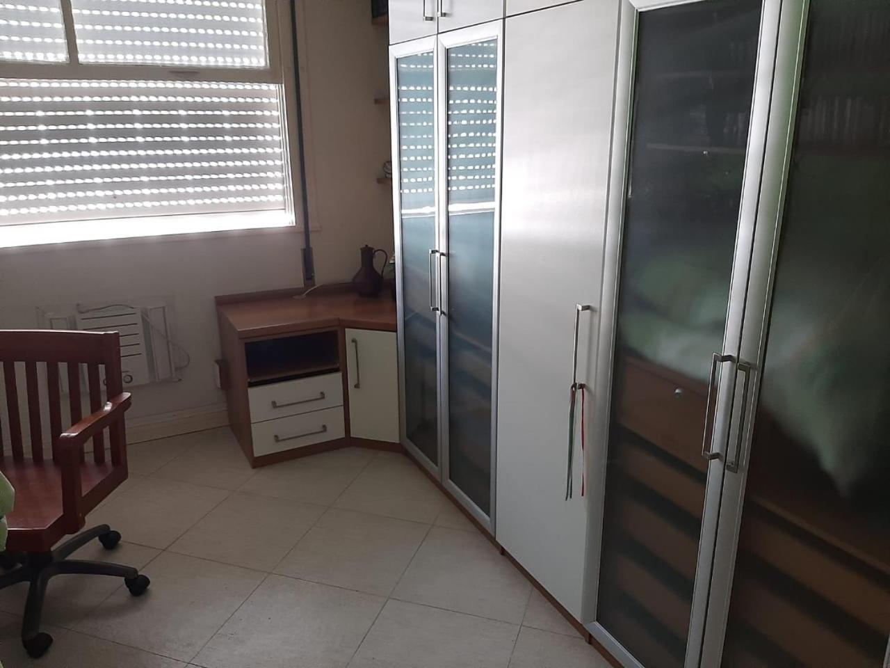 Apartamento Moderno 3 Quartos - 50m Da Do Leme Rio de Janeiro